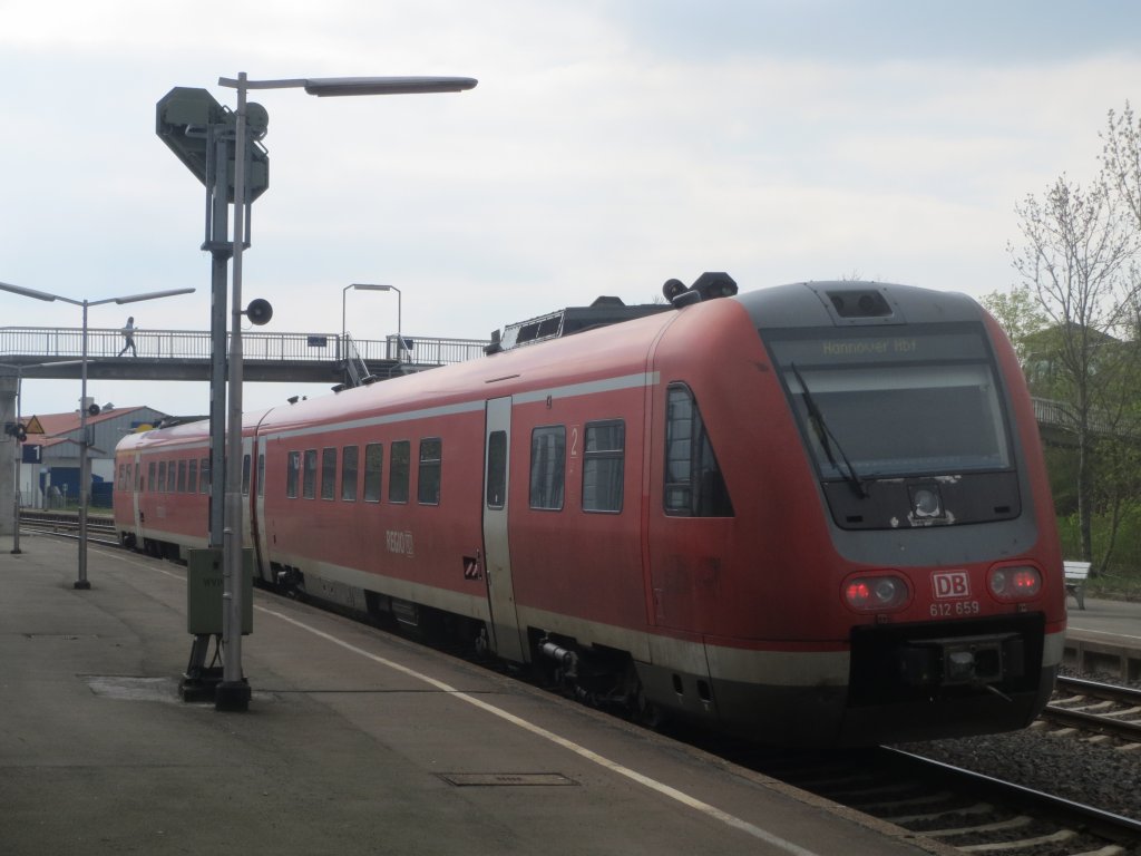 Baureihe 612 am 1. Mai 2013 im Bahnhof Vienenburg