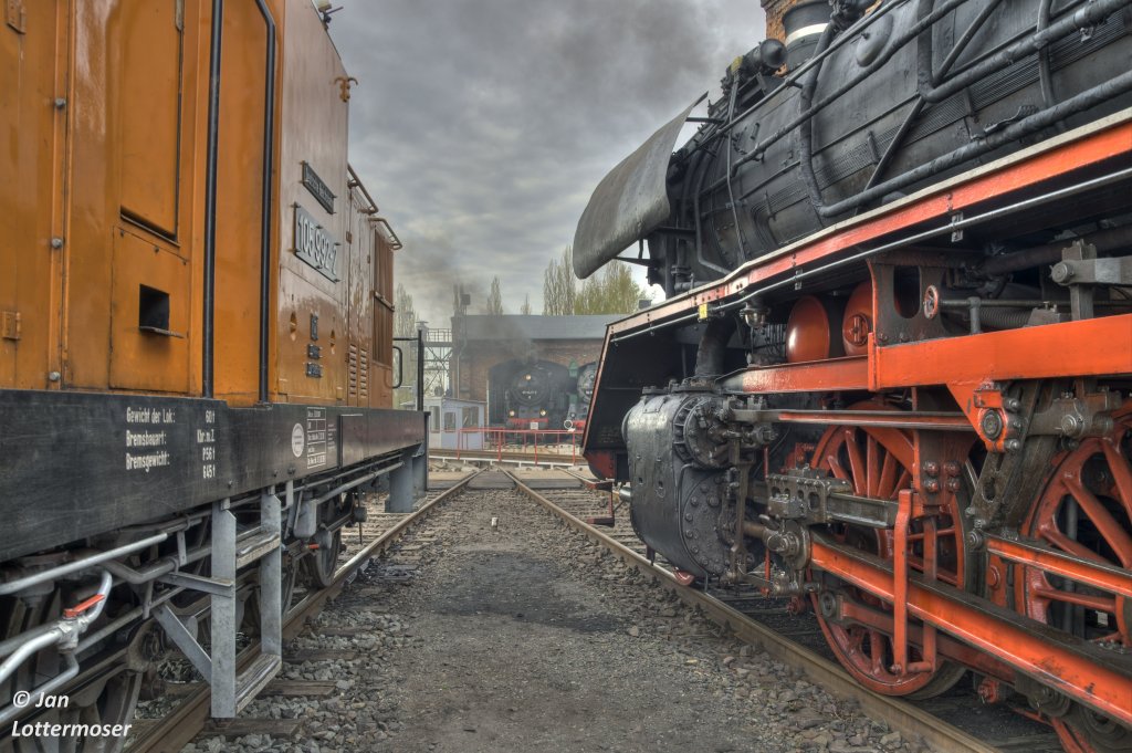 Baureihe 95 1027 Sommer 2011 im Lokschuppen bei Stafurt. Aufgenommen beim Stafurter Eisenbahnfest 2011.