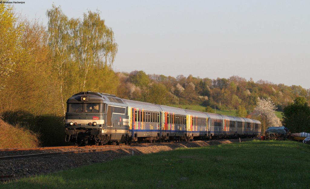 BB 67572 mit dem TER 30908 (Krimmeri-Meinau-Sarreguemines) bei Zetting 25.4.13