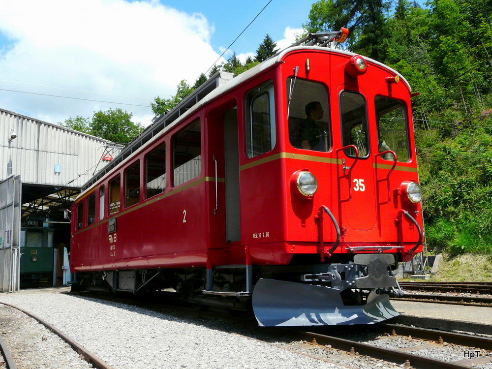 BC - ex RhB Triebwagen ABe 4/4 35 im Depotareal Chaulin am 12.06.2011
