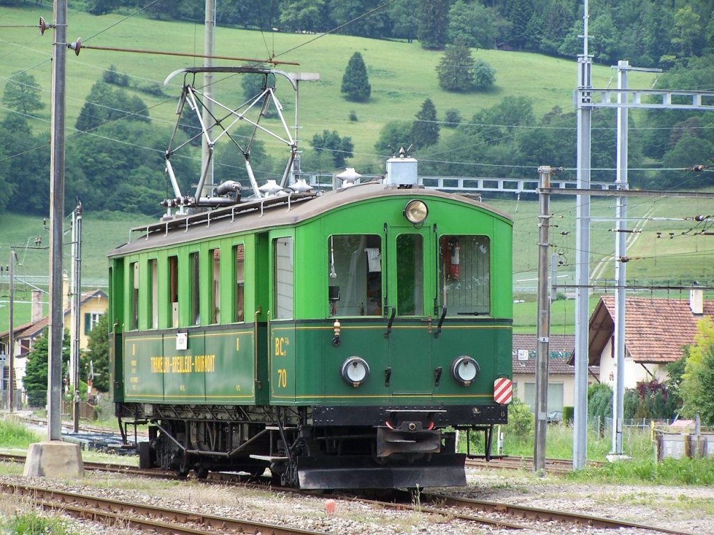 BCe 2/4 Nr 70 in Glovelier am 12/06/10.