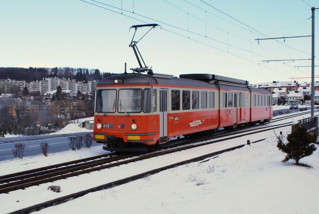 BDe 8/8 7 verlsst am 30.1.10 als Dienstzug die doppelspurige Strecke in Berikon-Widen. 