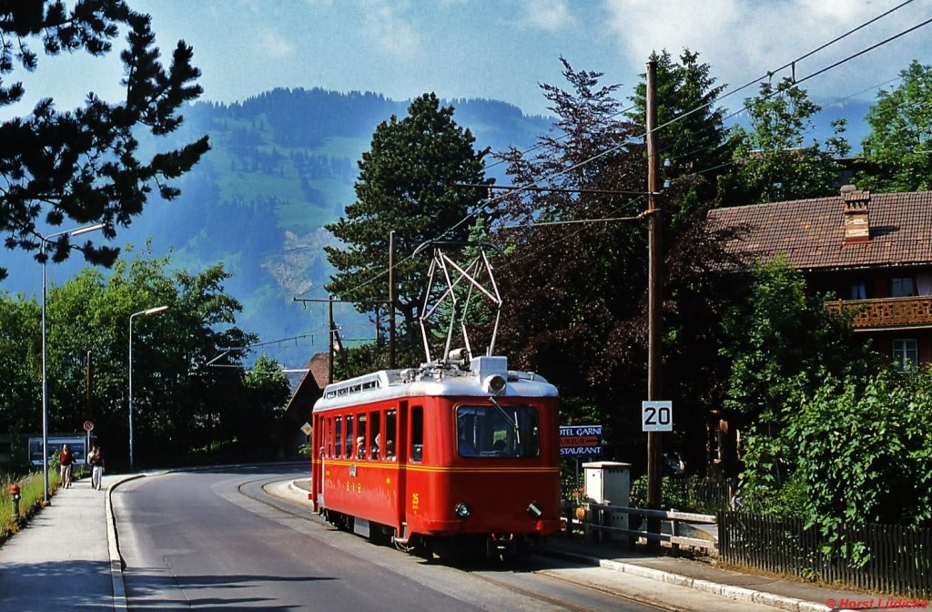 BDeh 2/4 25 der BVB zwischen Bevieux und Gryon (Juli 1983)
