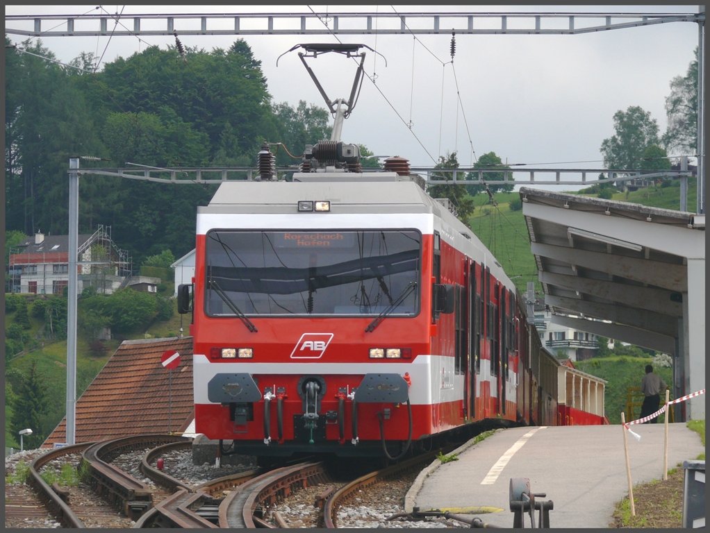 BDeh 3/6 25 im neuen Appenzellerbahn-Outfit in Heiden. (07.06.2010)