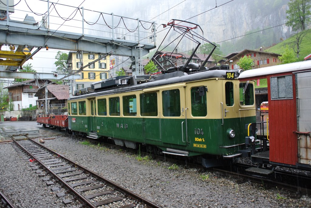 BDeh 4/4 104, im Gterzugsdienst, in Lauterbrunnen, 16.05.2012.