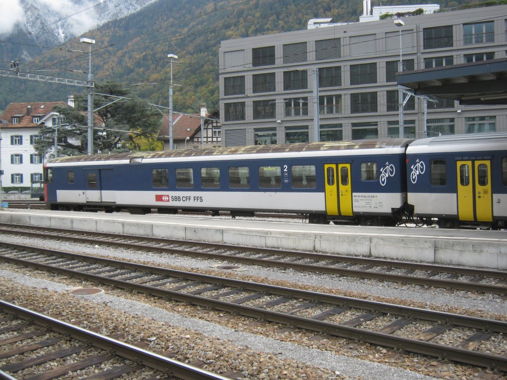 BDt 50 85 82-33 926-5 an einem Regio in Chur, 20.10.2011.