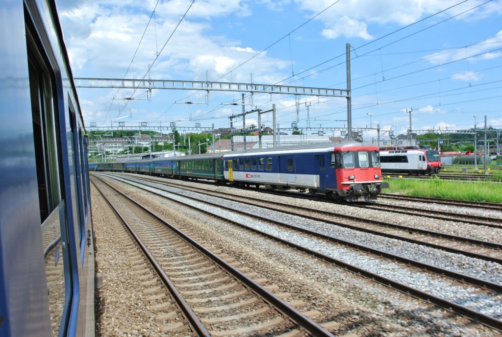 BDt EWI 50 85 82-33 984-4 mit dem Reservependel von Olten abgestellt in Biel, 15.06.2013.