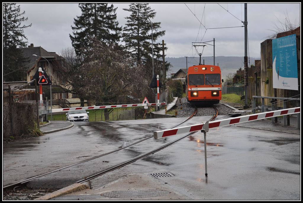 Be 2/2 14 in St-Eloi. (18.12.2012)