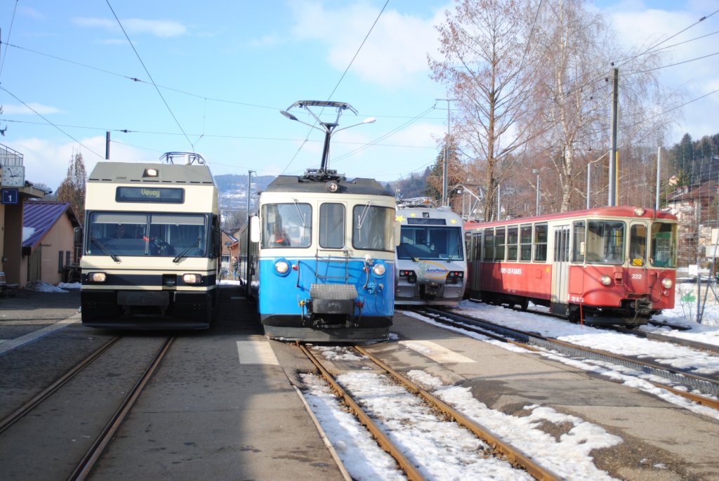 Be 2/6 7004 ABDe 8/8 4001 Beh 2/4 72 Bt 222  Blonay 07.02.2010