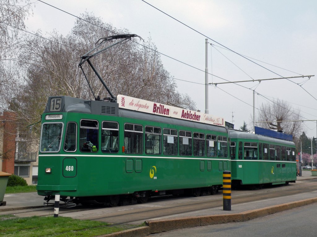 Be 4/4 460 mit seinem Anhnger 1496 wartet auf dem Bruderholz auf seine Abfahrtszeit. Die Aufnahme stammt vom09.04.2010.