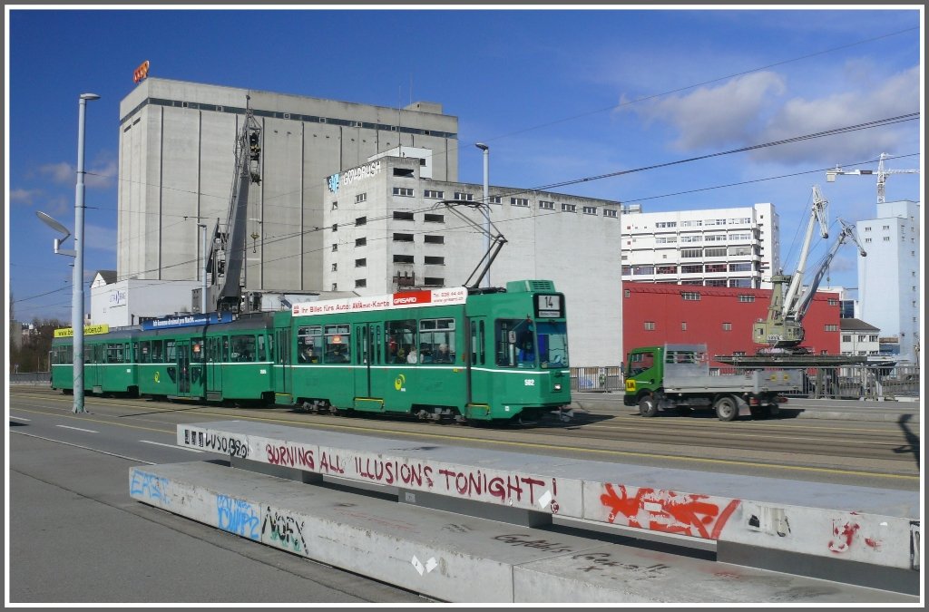 Be 4/4 502 + B4S + B4 auf der Dreirosenbrcke in Basel. (01.03.2010)