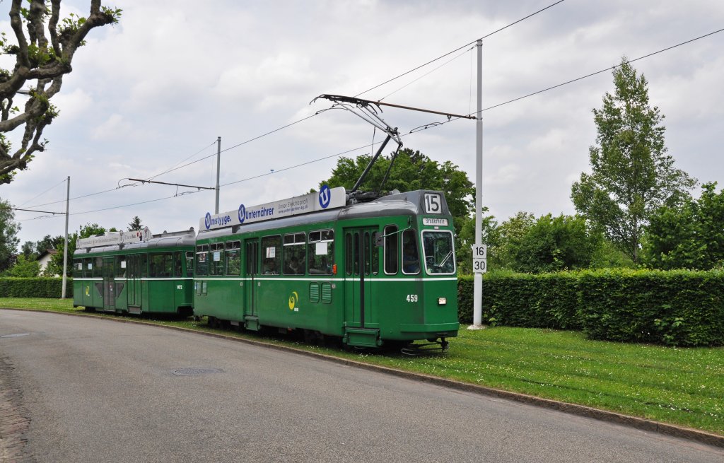 Be 4/4 mit der Betriebsnummer 459 und der B 1472S auf der Linie 15 kurz vor der Haltestelle Airolostrasse. Die Aufnahme stammt vom 12.06.2013.