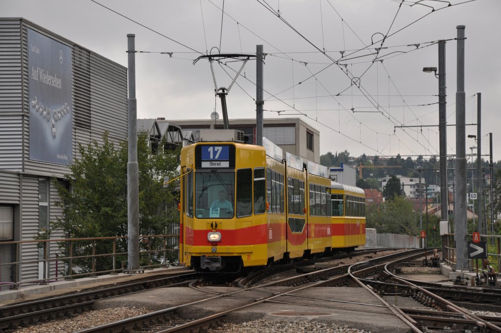 Be 4/8 mit der Betriebsnummer 250 auf der Linie 17 beim Depot Hslimatt. Der Motorwagen 250 wird nach einem schweren Unfall in Mnchenstein abgebrochen. Die Aufnahme stammt vom 16.08.2011.