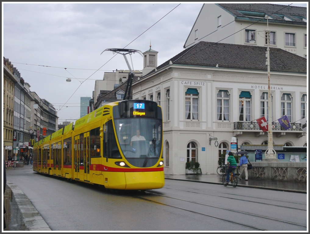 Be 6/10 Tango beim Caf Spitz auf der mittleren Rheinbrcke. (15.09.2010)