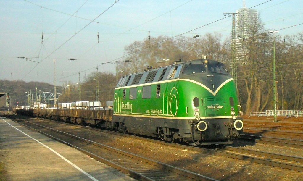 B.E.G. 220 053 am 4.3.11 in Kln West.