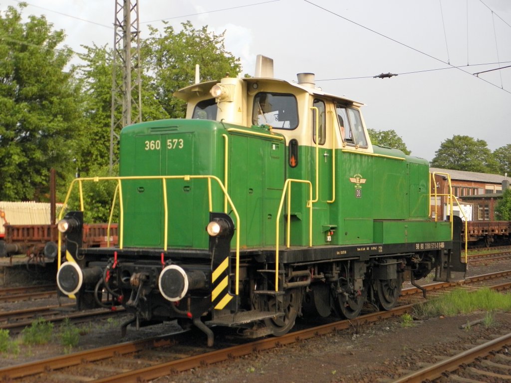 BEG D6 (360 573) in Beuel am 28.4.2011