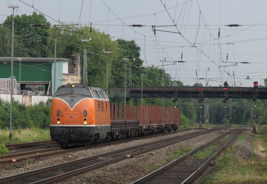 BEG V200 135 am 5.6.2011 in Bonn-Beuel.
