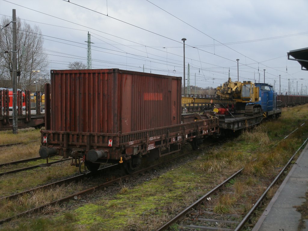 Beladen mit einem Container stand dieser Kls,am 27.November 2011,in Bergen/Rgen.