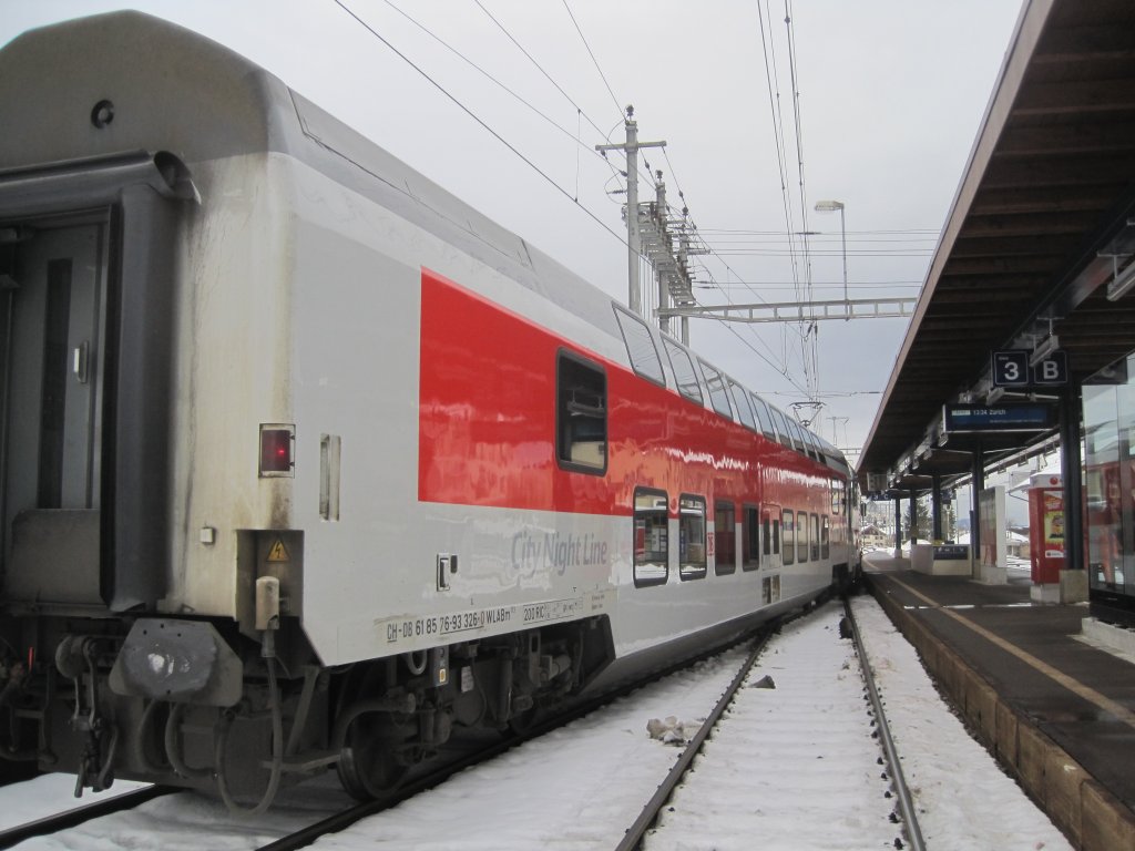 Bereitstellung des Nachtzug-Kurswagens Richtung Zrich - Hamburg
im Bahnhof Samstagern am 20.12.2010