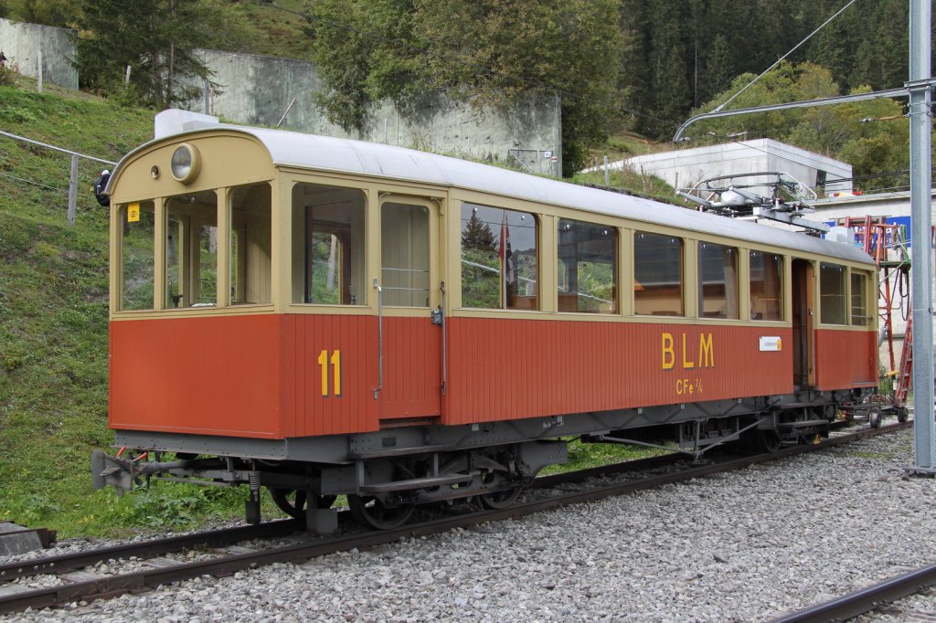 Bergbahn Lauterbrunnen-Mrren(BLM)Oldtimer Triebwagen Nr.11 CFe 2/4(SIG/MFO 1913,Umbau 1938)in Grtschalp(1486 m..M.)03.10.12