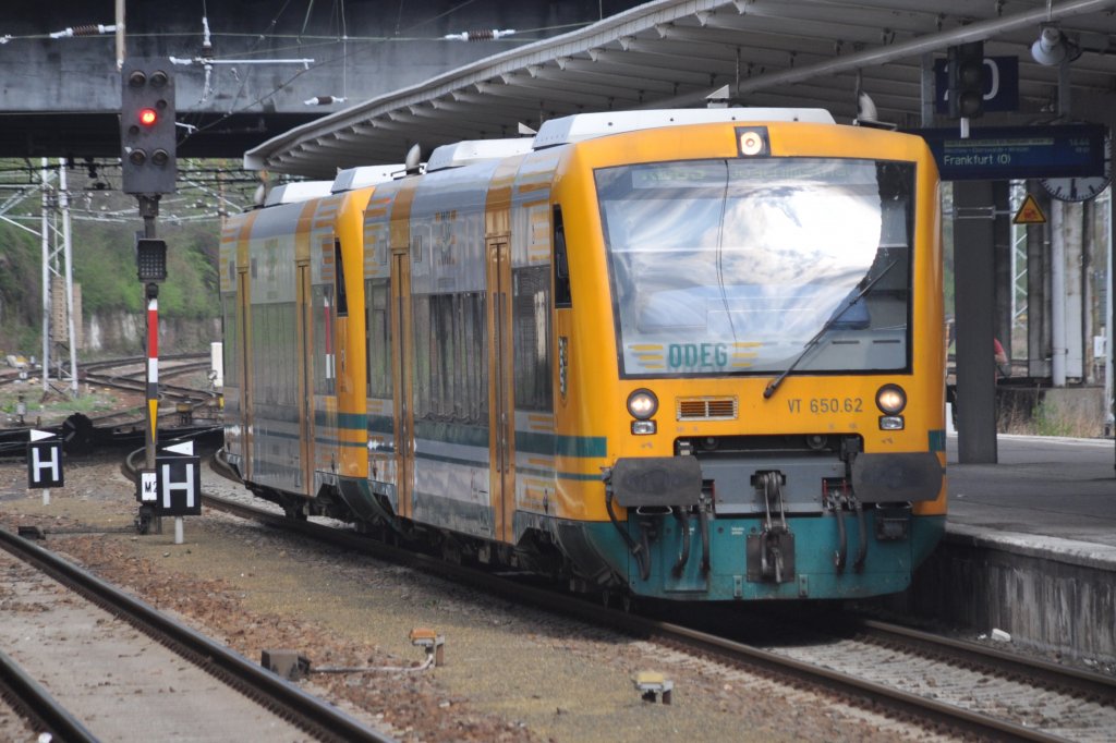 BERLIN, 26.04.2013, VT 650.62 als RB60 über Bernau und Eberswalde nach Frankfurt (Oder) im Bahnhof Lichtenberg
