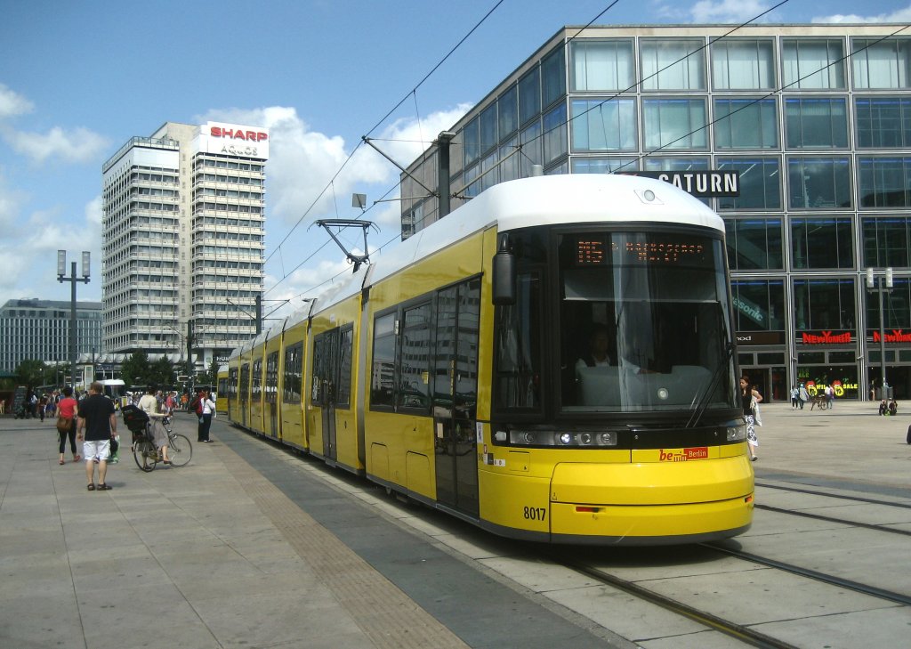 Berlin - Alexanderplatz am 10.07.2013.
Flexity   BERLIN   - 8017 auf der Linie M5. 