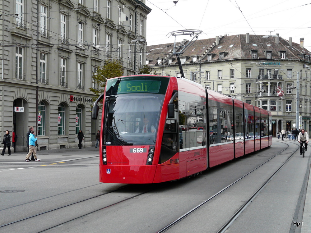 Bern mobil - Be 6/8 669 unterwegs auf der Linie 3 in Bern am 22.10.2010 

