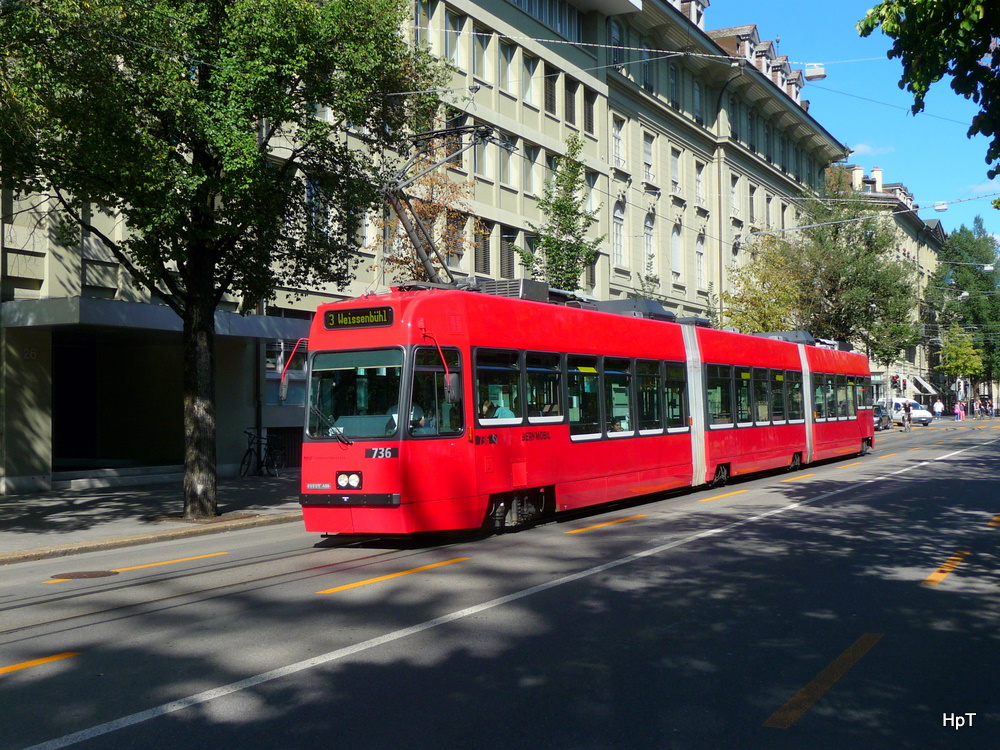 Bern mobil - Tram Be 4/8  736 unterwegs auf der Linie 3 in Bern am 09.09.2011