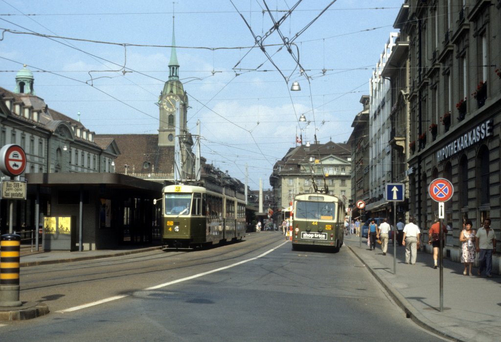 Bern SVB Tram 9 (Be 8/8 4) Bubenbergplatz im Juli 1983.