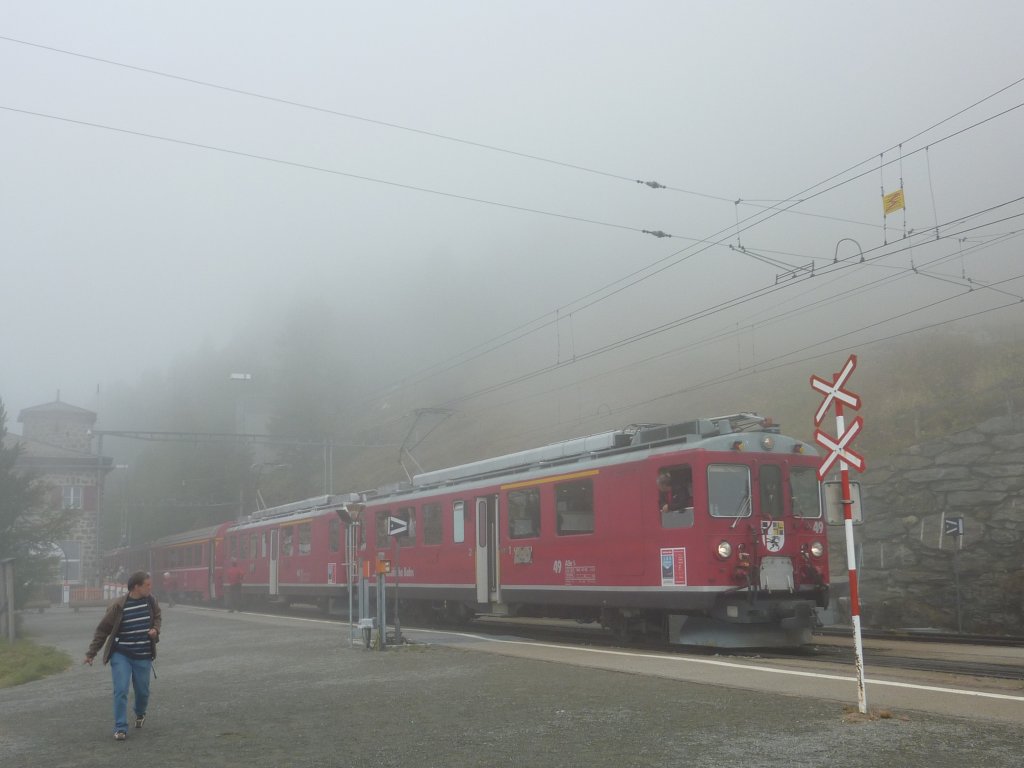 Bernina Regionalzug mit 2 ABe 44'' in Alp Grm am 17.09.2010.