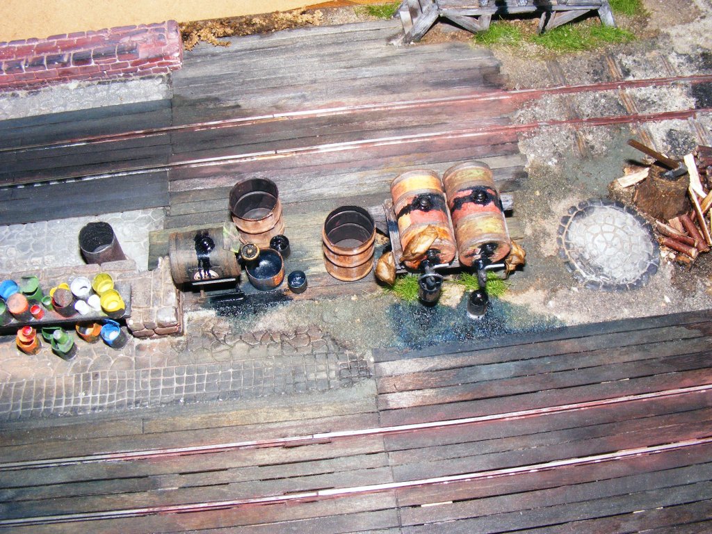 Betriebsstoffe - 01; gesehen bei einer Ausstellung