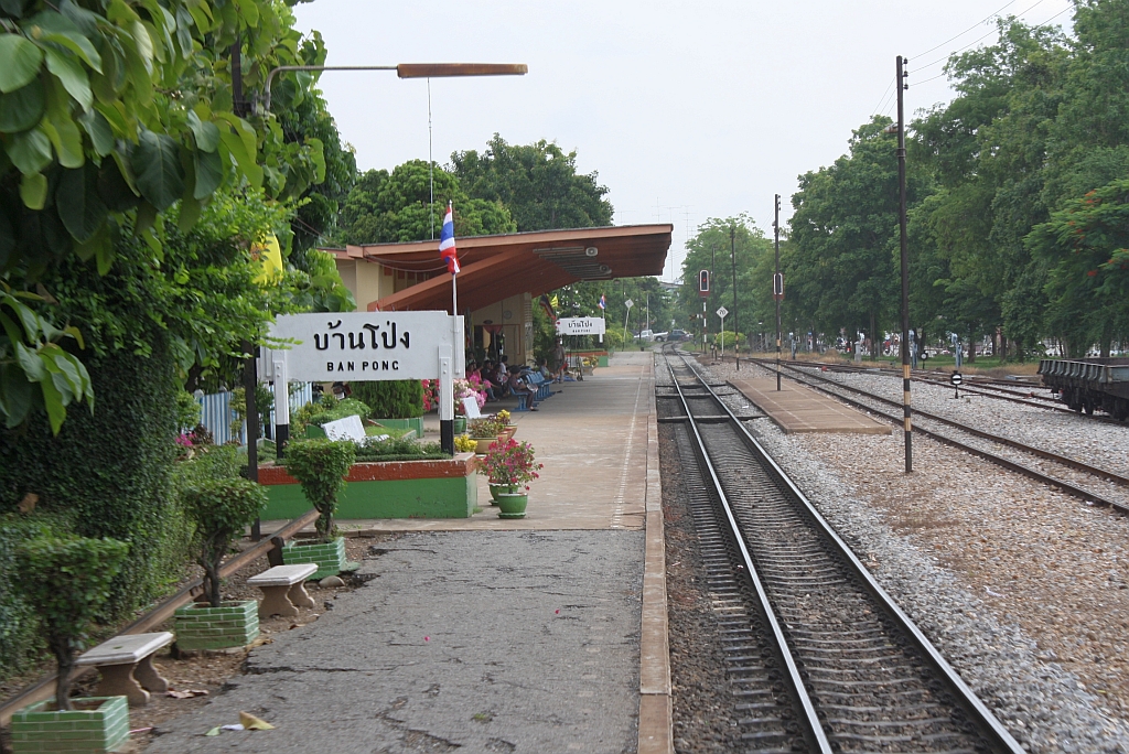 Bf. Ban Pong, Blickrichtung Bangkok, am 03.Juni 2012.

