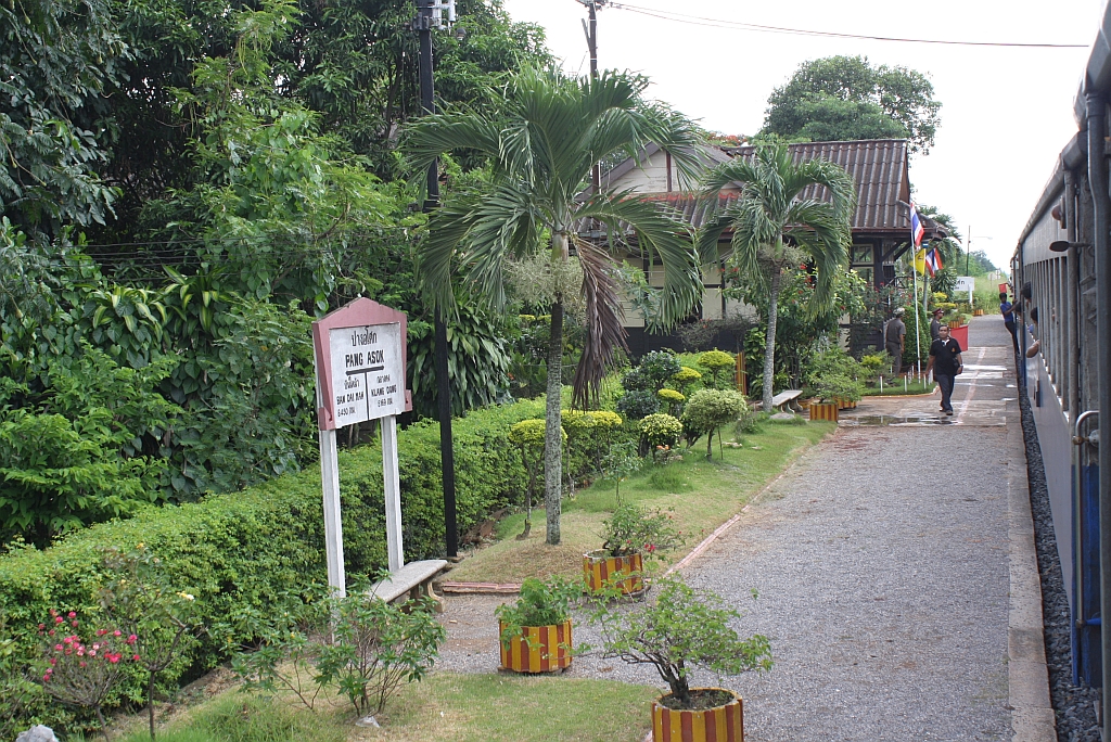 Bf. Bang Asok, Blickrichtung Bangkok, am 11.Juni 2011.