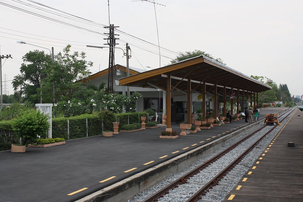 Bf. Chon Buri in Richtung Norden gesehen am 17.Mrz 2011.
