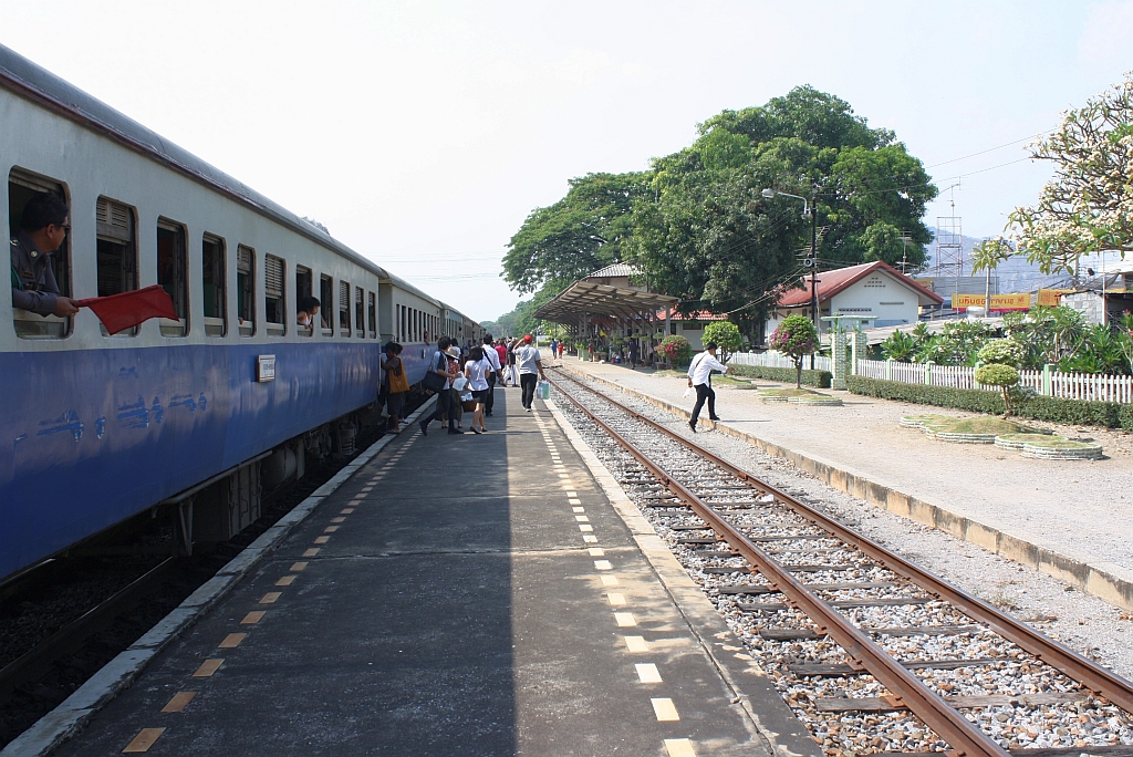 Bf. Chong Khae, Blickrichtung Chiang Mai, am 13.Mrz 2012. 

