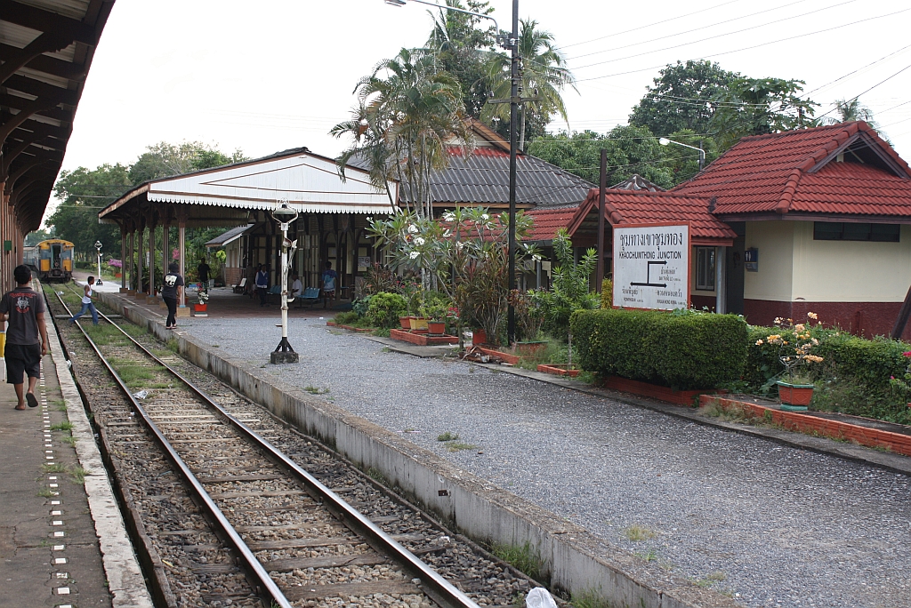 Bf. Khao Chum Thong Junction am 26.Oktober 2010.

