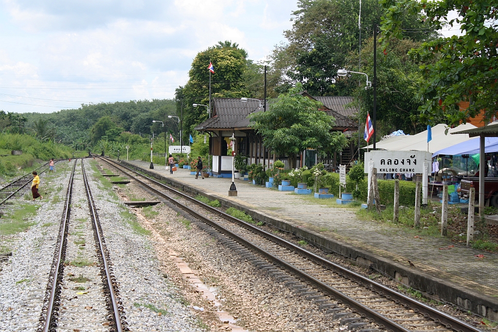 Bf. Khlong Chang, Blickrichtung Ban Thung Pho Jn., am 24.August 2011.