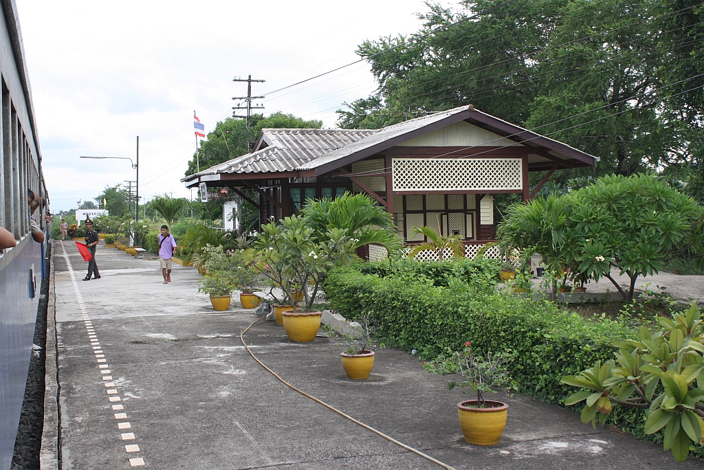 Bf. Nong Kuai, Blickrichtung Bangkok, am 11.Juni 2011.

