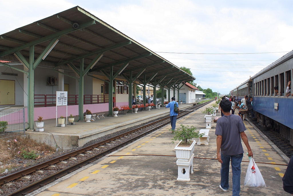 Bf. Nong Saeng, Blickrichtung Bangkok, am 11.Juni 2011.