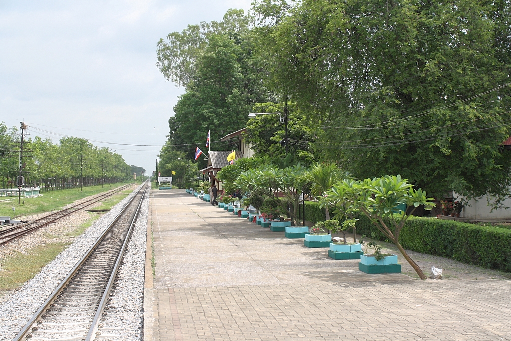 Bf. Pak Tho, Blickrichtung Bangkok, am 03.Juni 2012. 

