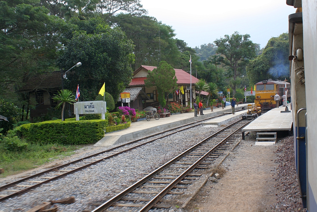 Bf. Pha Khan, Blickrichtung Bangkok am 10.J�nner 2011.