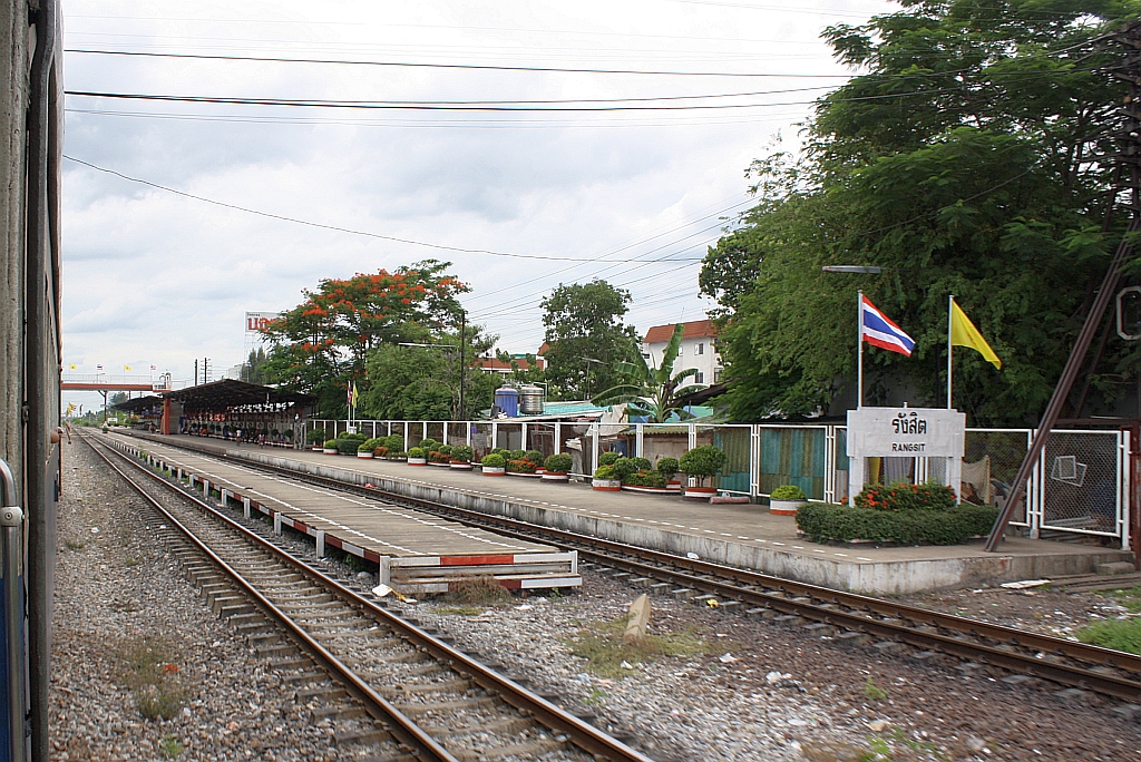Bf. Rangsit, Blickrichtung Ayutthaya, am 11.Juni 2011.