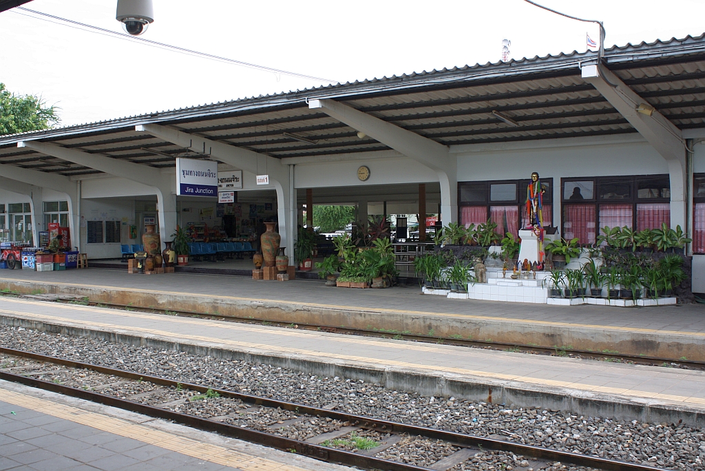 Bf. Thanon Chira Junction am 15.Juni 2011. 

