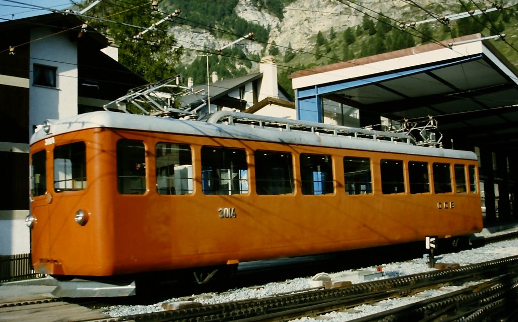 Bhe 2/4 3014 Mitte der 1980er Jahre in Zermatt.