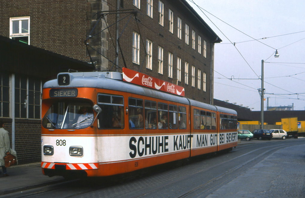 Bielefeld Tw 808 in der Kleinen Bahnhofstrae, 14.10.1988.