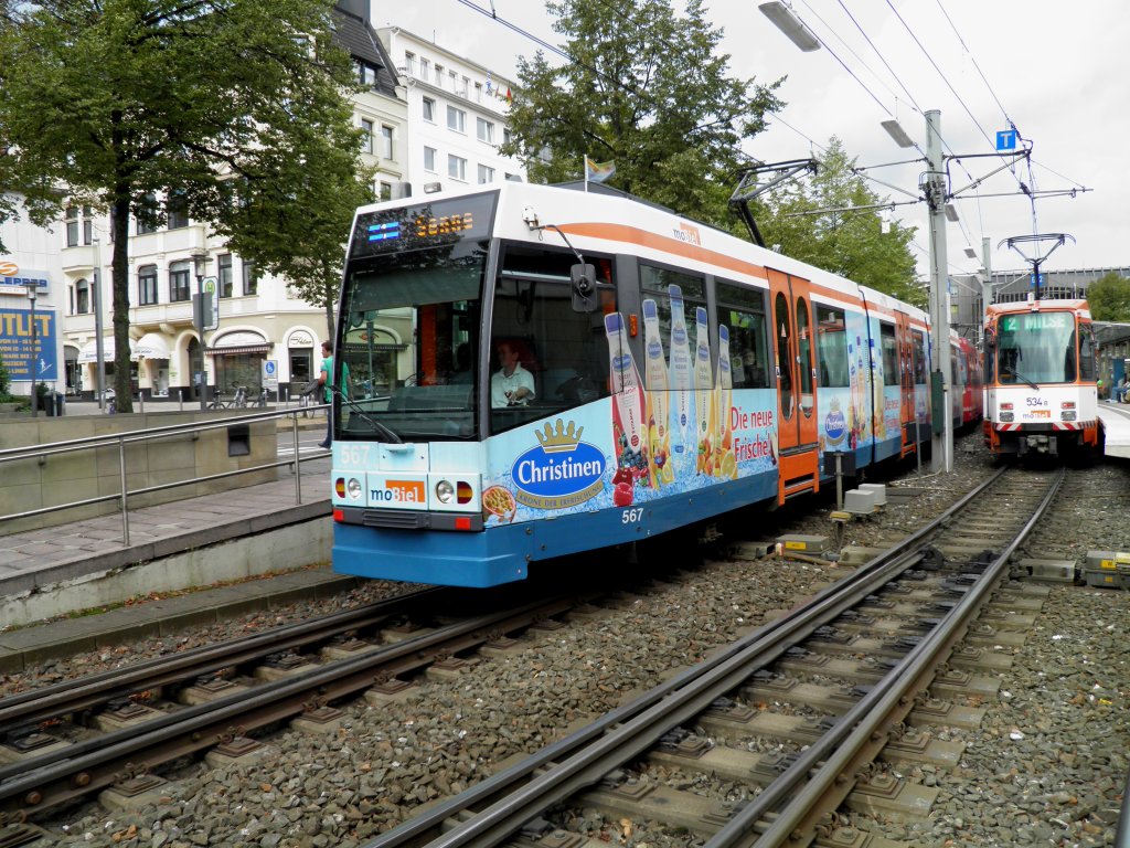 Bielefelder Stadtbahn (Wagen: 567/534) an der Haltenstelle Rathaus (04.09.2011)