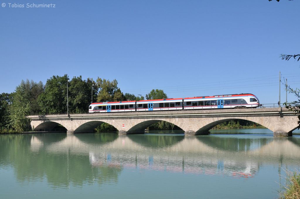 BLB ET130 am 09.09.2012 auf der Saalachbrcke zwischen Freilassing und Salzburg
