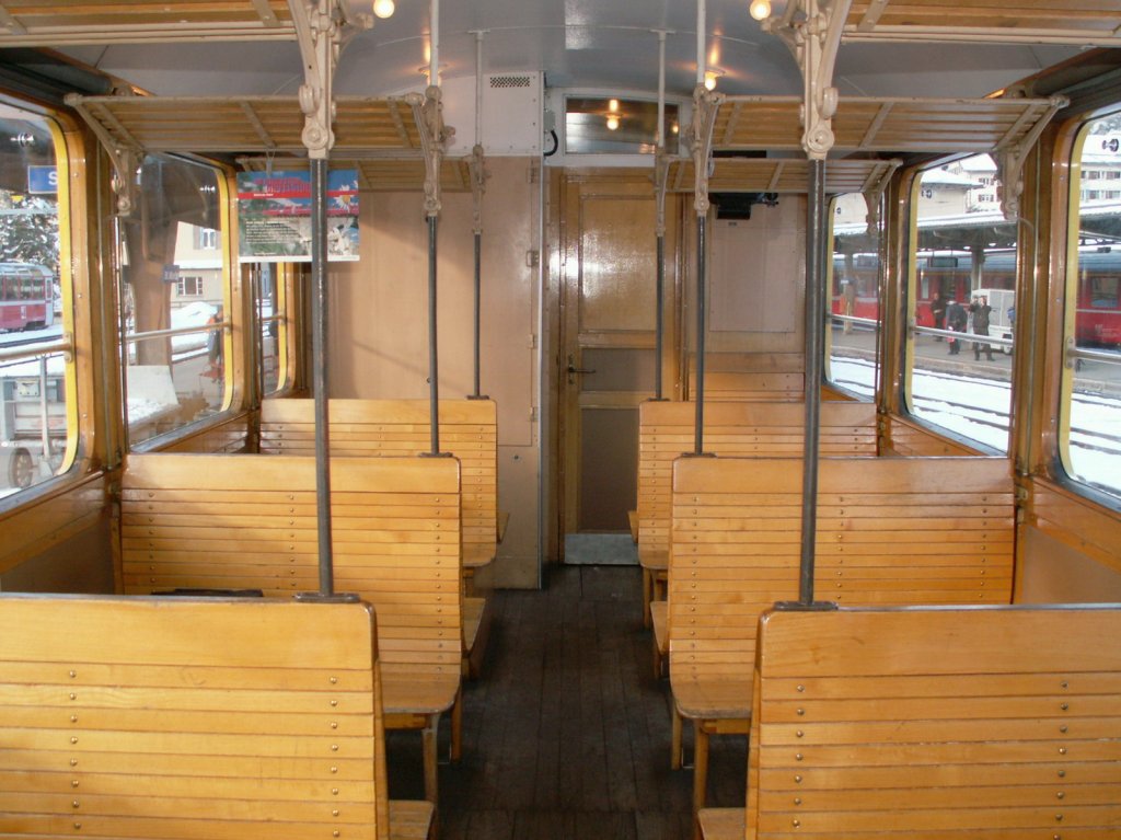 Blick in das 2.Klasseabteil des histor.Triebwagens ABe 4/4 Nr.30 von 1911.28.03.10

