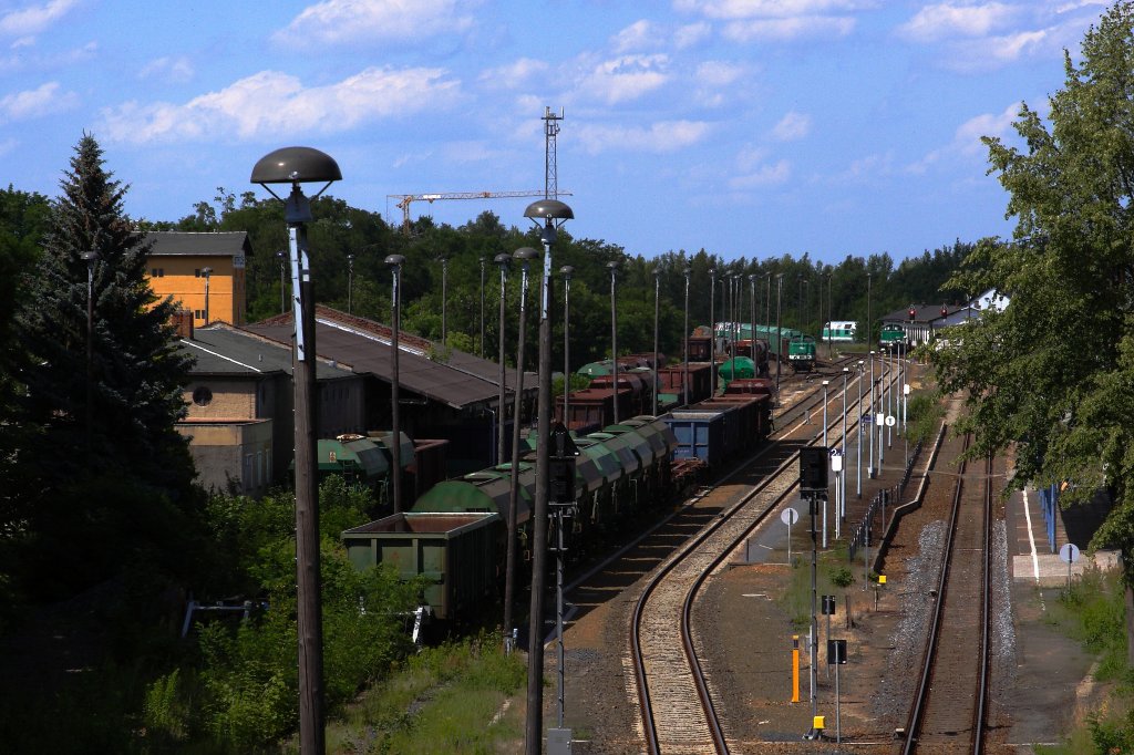 Blick am 22.06.2012 in den Bahnhof Kamenz. Die Aufnahme erfolgte vom Bnischplatz auf dem Kamenzer Stadttunnel aus.