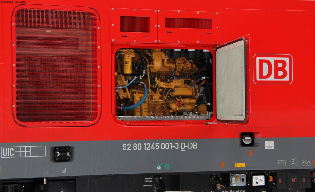 Blick auf eines der 4 Herzen von 245 001-3 St.Georgen 28.3.13